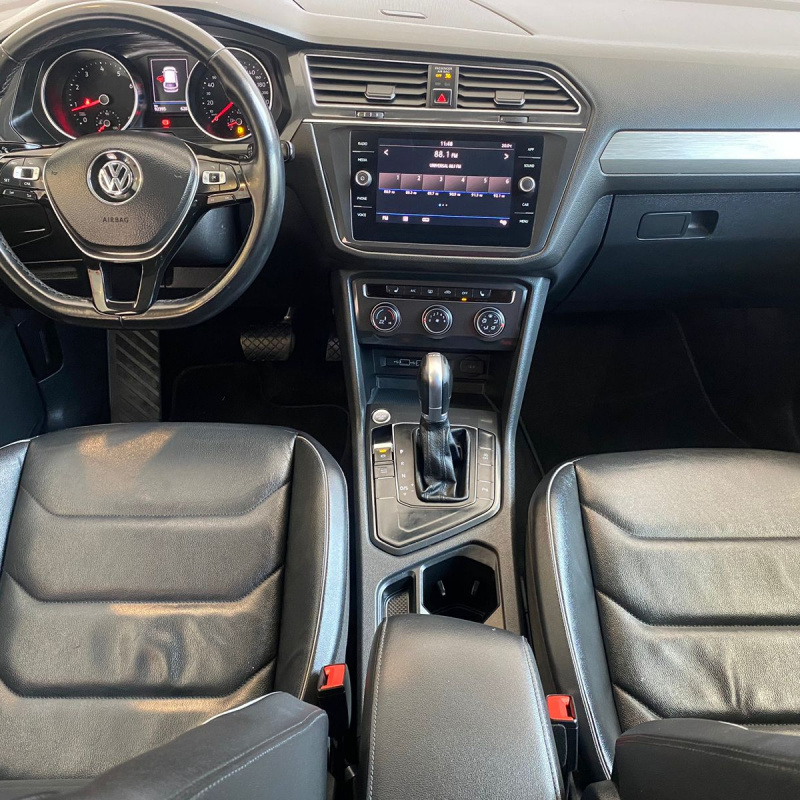 Volkswagen Tiguan  5 pts. Confortline, 1.4T, DSG, f. niebla, cámara reversa, RA-17 (línea nueva) 2018